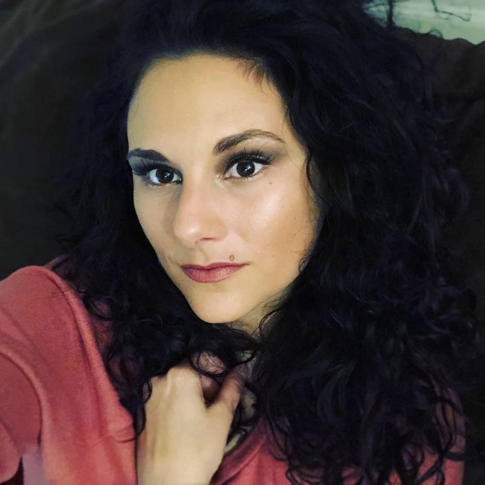 Meet your Posher, Jessica